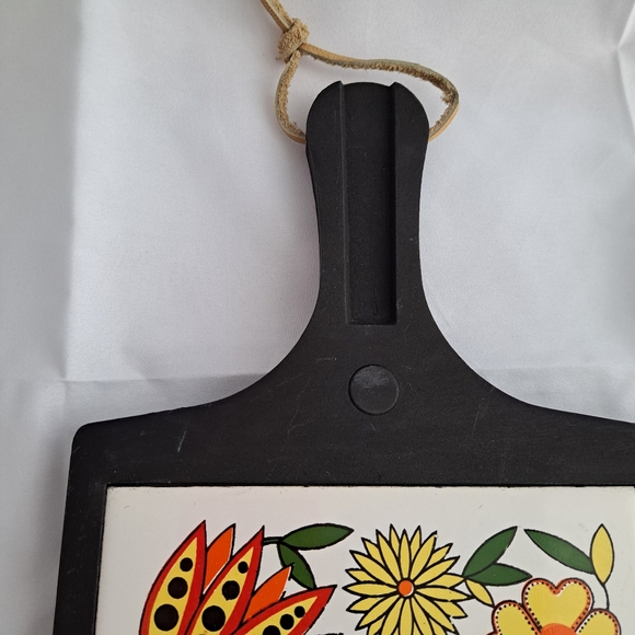 Vintage Floral Ceramic and Wood Trivet - Picture 4 of 7